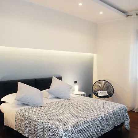 Couette-café Morris Bari